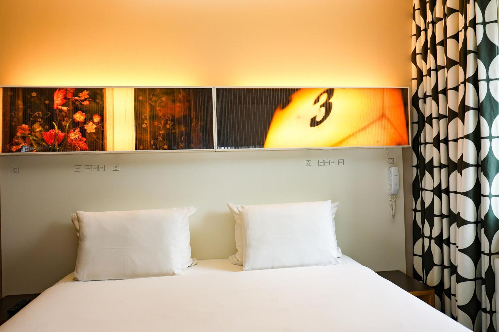 Gat Point Charlie Hotel 3*