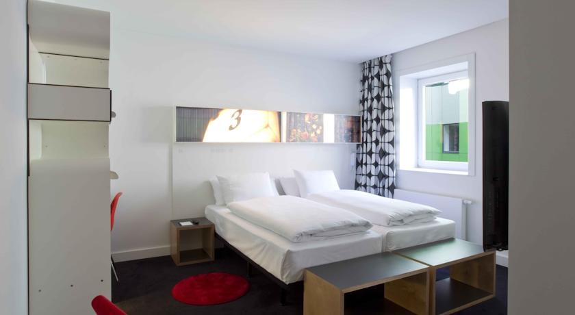 Gat Point Charlie Hotel 3*